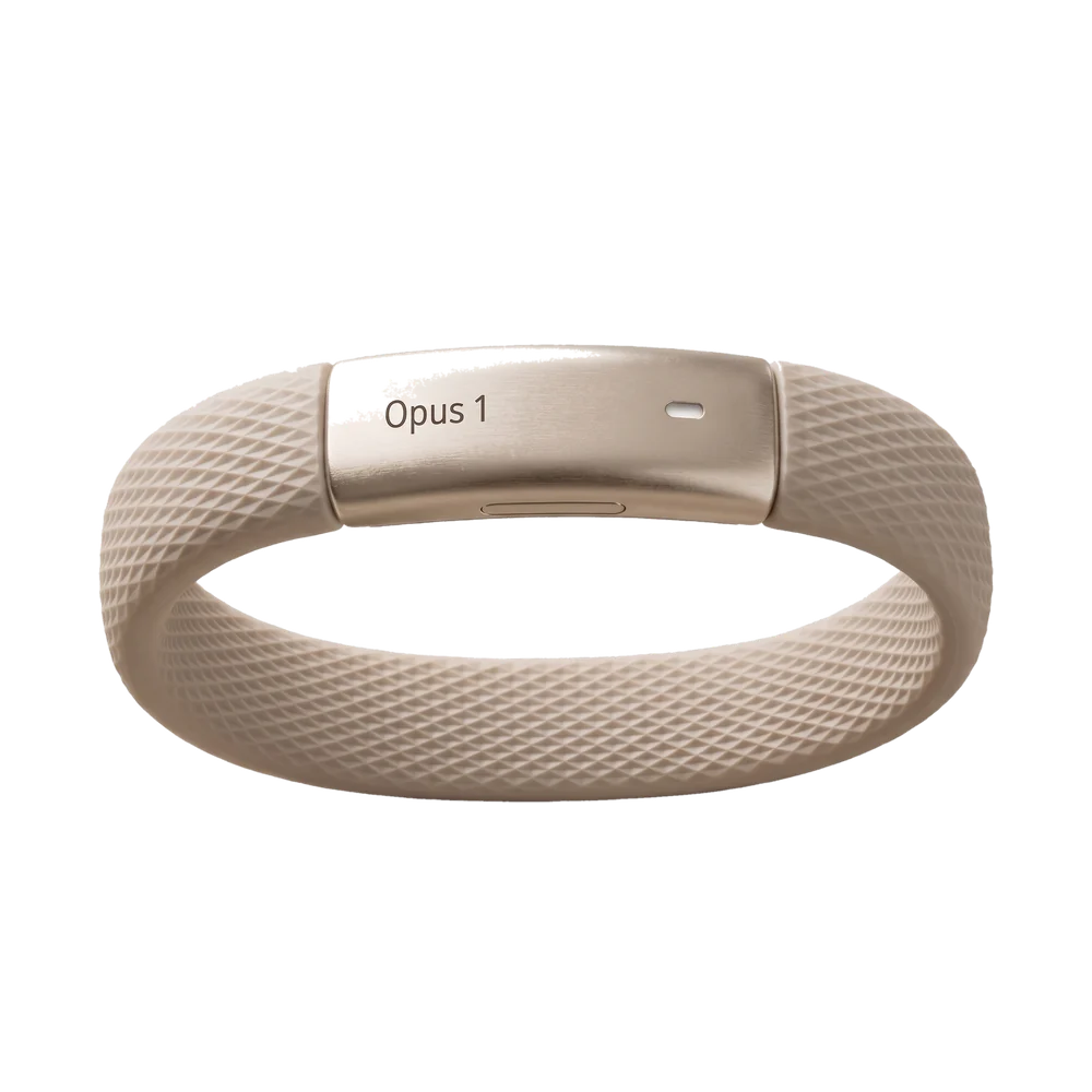 nagome Opus 1 bracelet, in champagne sand
